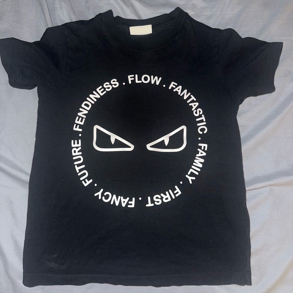 Kids FENDI t-shirt size 6